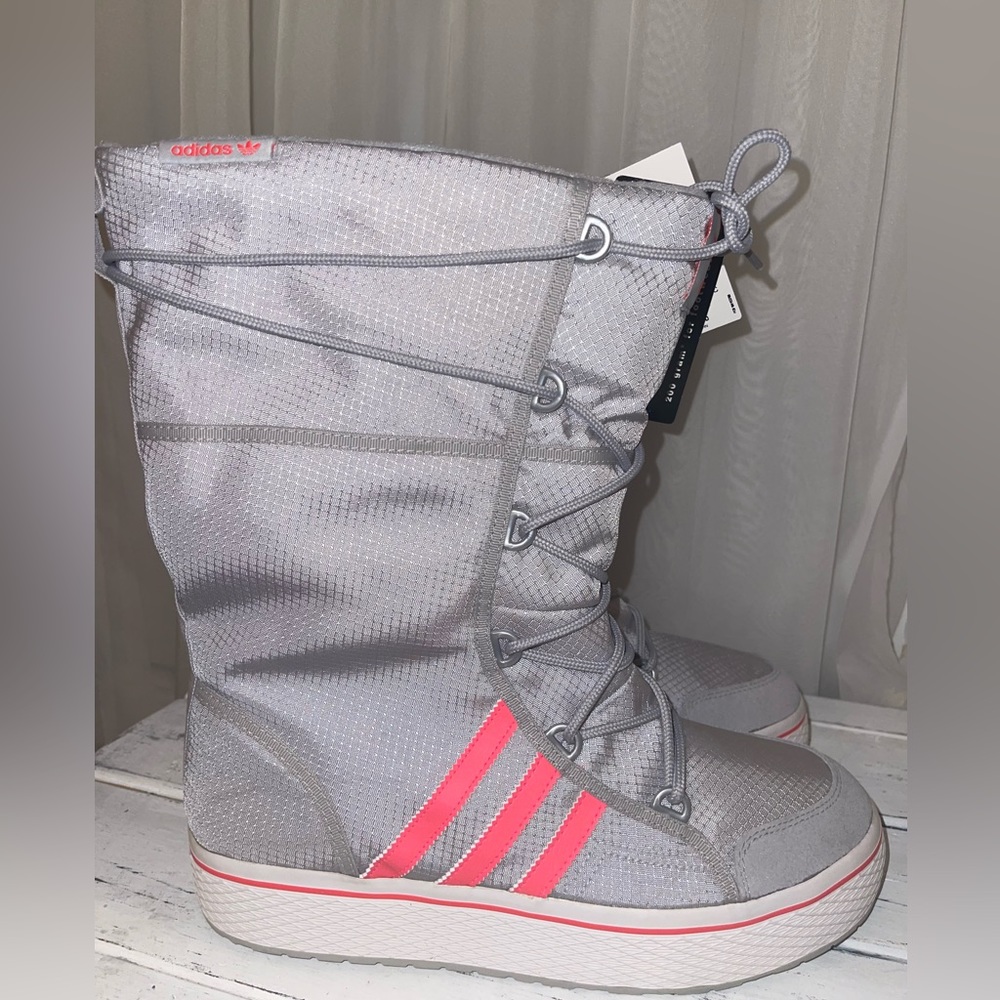 Adidas Honey Winter snow / rain Boots Womens size 9.5